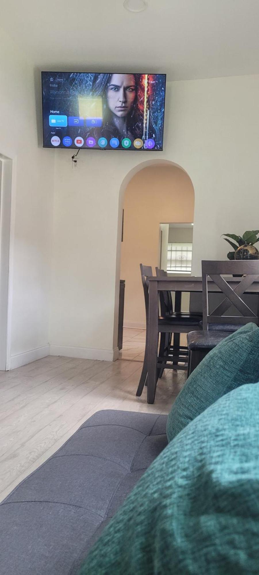 Large, Central, Lovely & Cozy 4Bed/2Bath - House By Everbank Stadium Jacksonville Kültér fotó