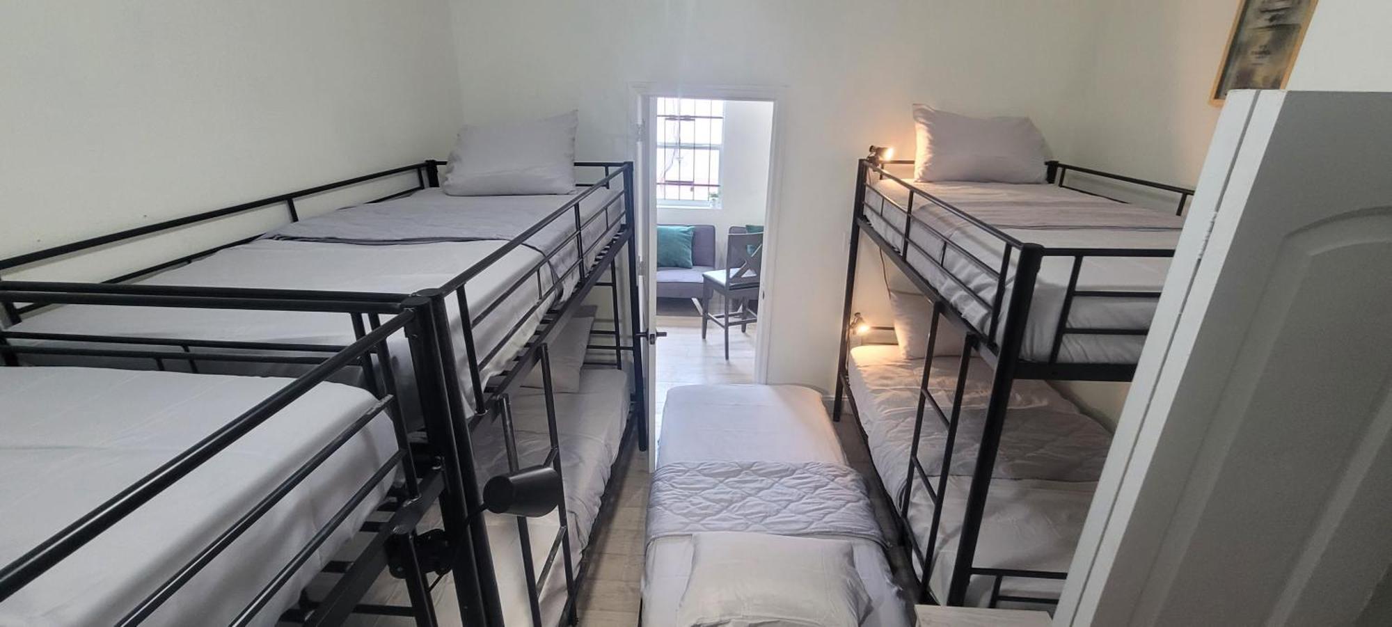 Large, Central, Lovely & Cozy 4Bed/2Bath - House By Everbank Stadium Jacksonville Kültér fotó
