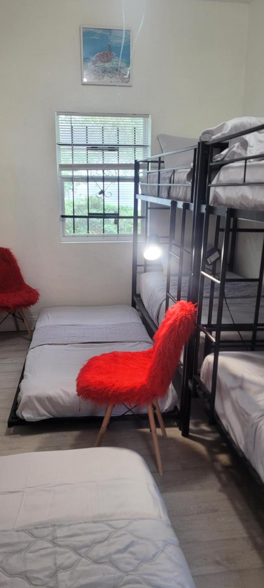 Large, Central, Lovely & Cozy 4Bed/2Bath - House By Everbank Stadium Jacksonville Kültér fotó